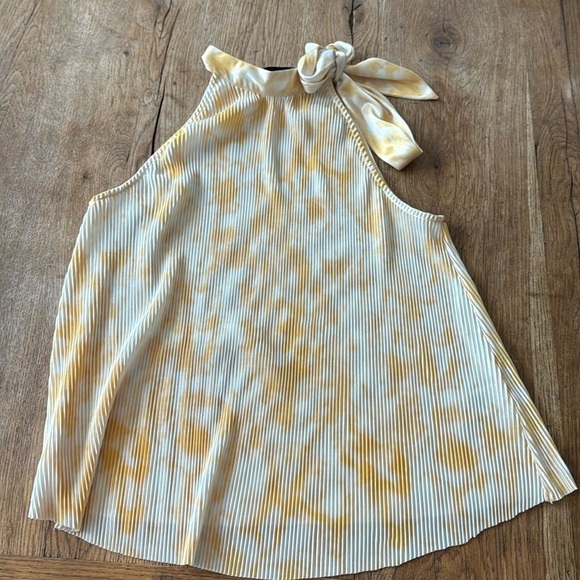 lush tie dye halter top with adjustable tie - Picture 2 of 7